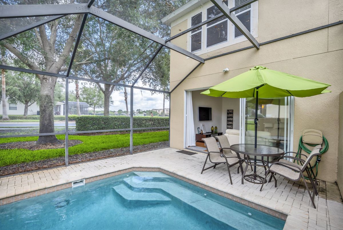 Private pool at "Mickey's Townhouse"